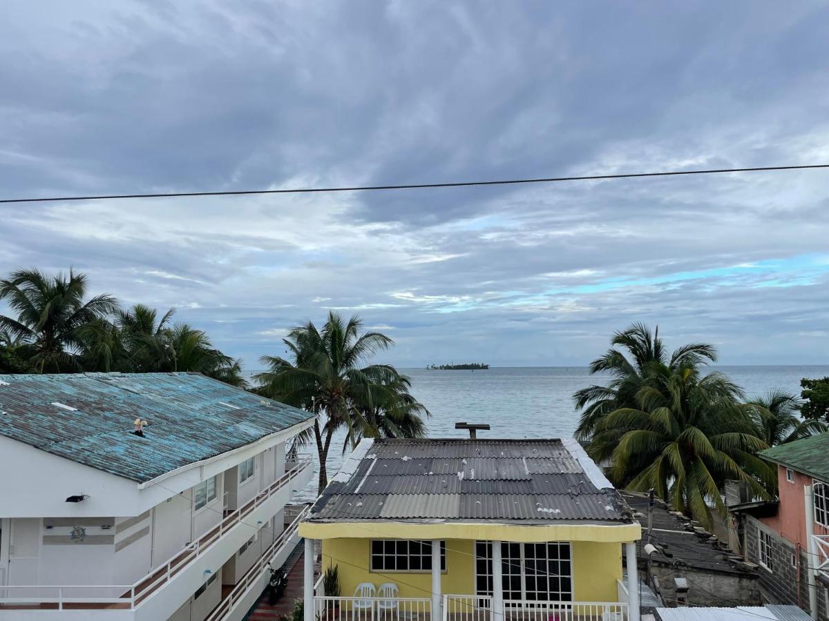 Alka'S Paradise Guest House And Lodging San Andrés Eksteriør bilde
